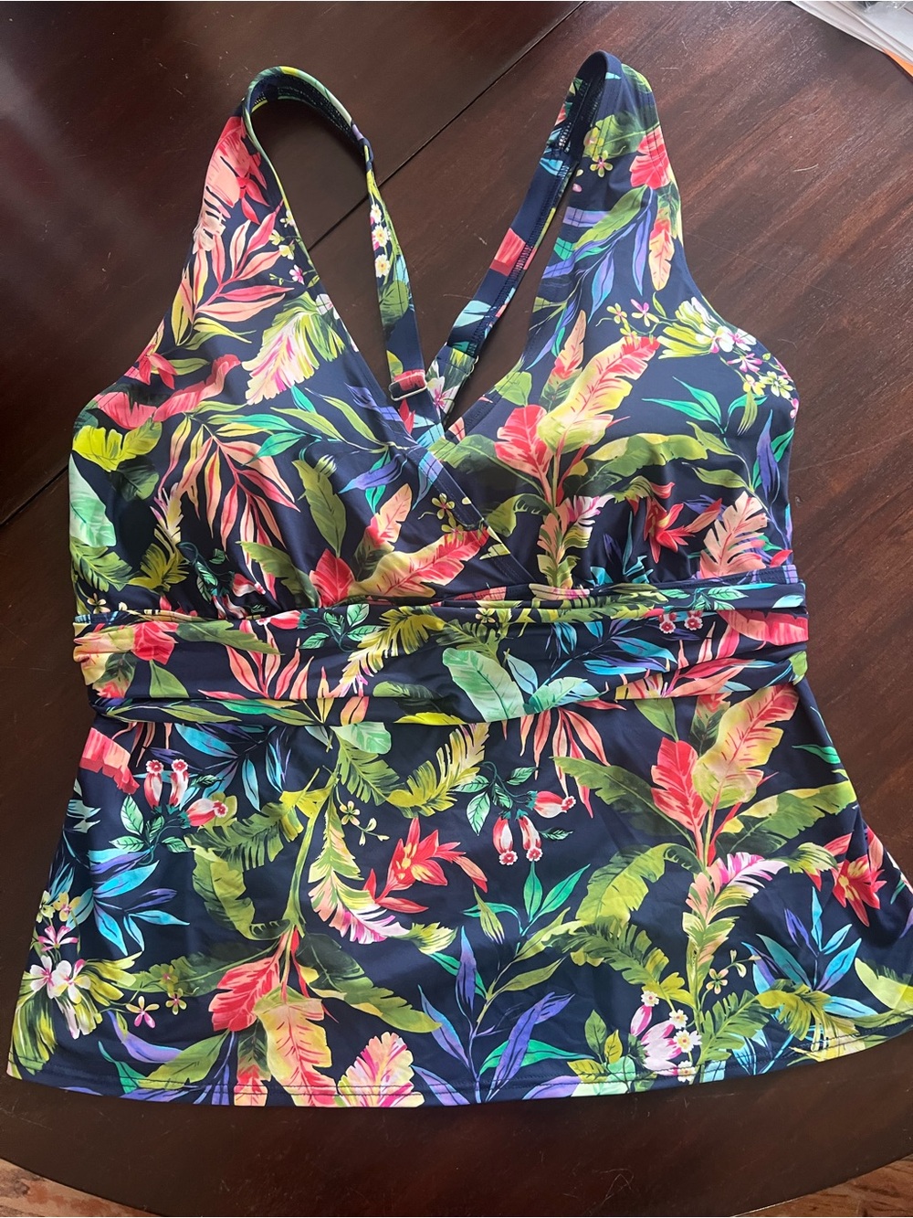 Women’s Land’s End Tropical Floral Navy Swimsuit top size 2X (20-22)